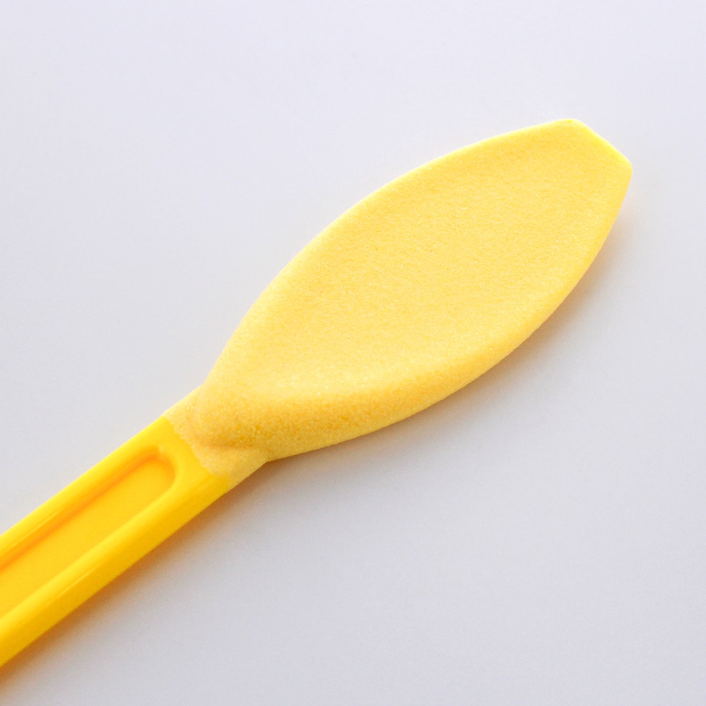 EXFOLITATING CONCAVE FOOT SCRUB WITH HANDLE