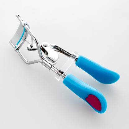 EYELASH CURLER W/ HEART GRIP (BLUE)