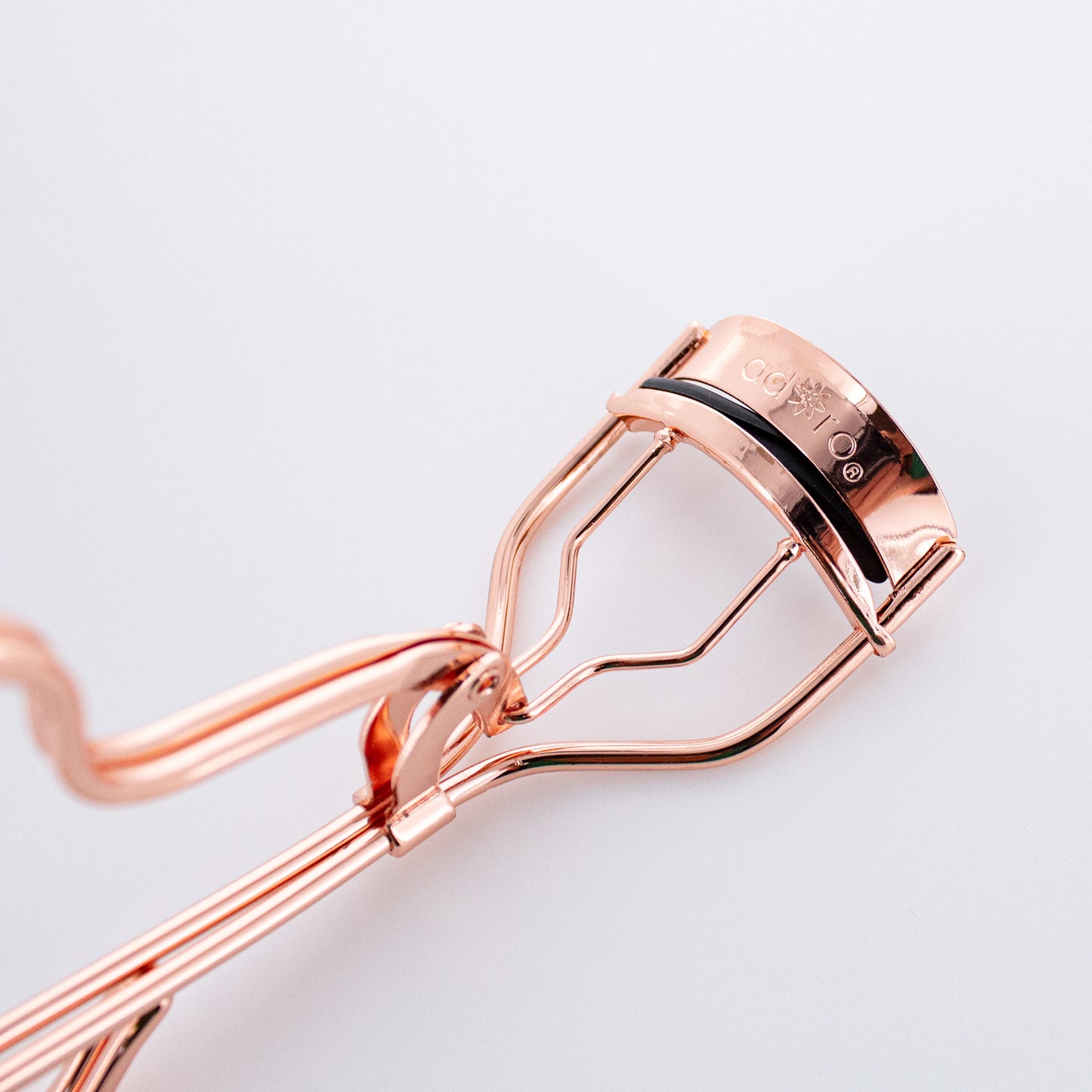 OPEN HANDLE EYELASH CURLER (ROSE GOLD)