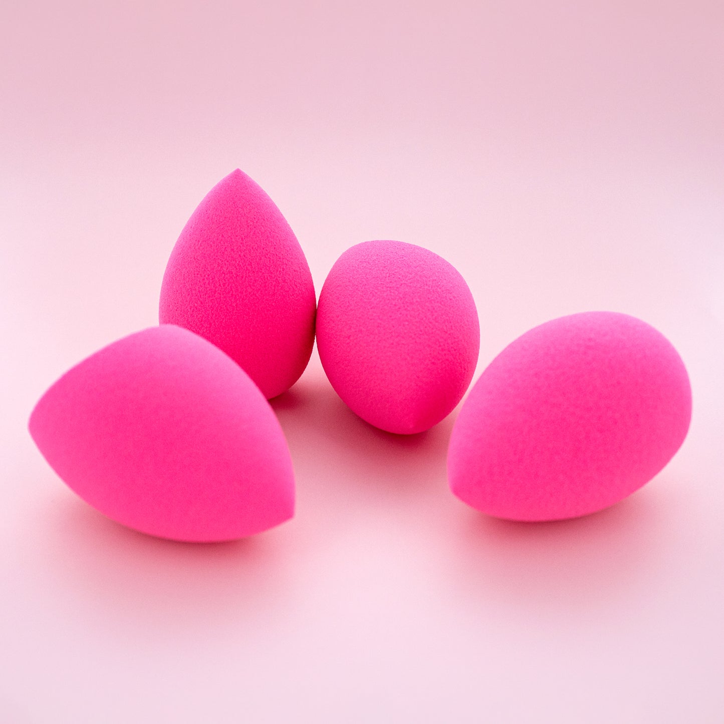 BLENDING SPONGE - 4 PC ASSORTED (AWESOME PINK)